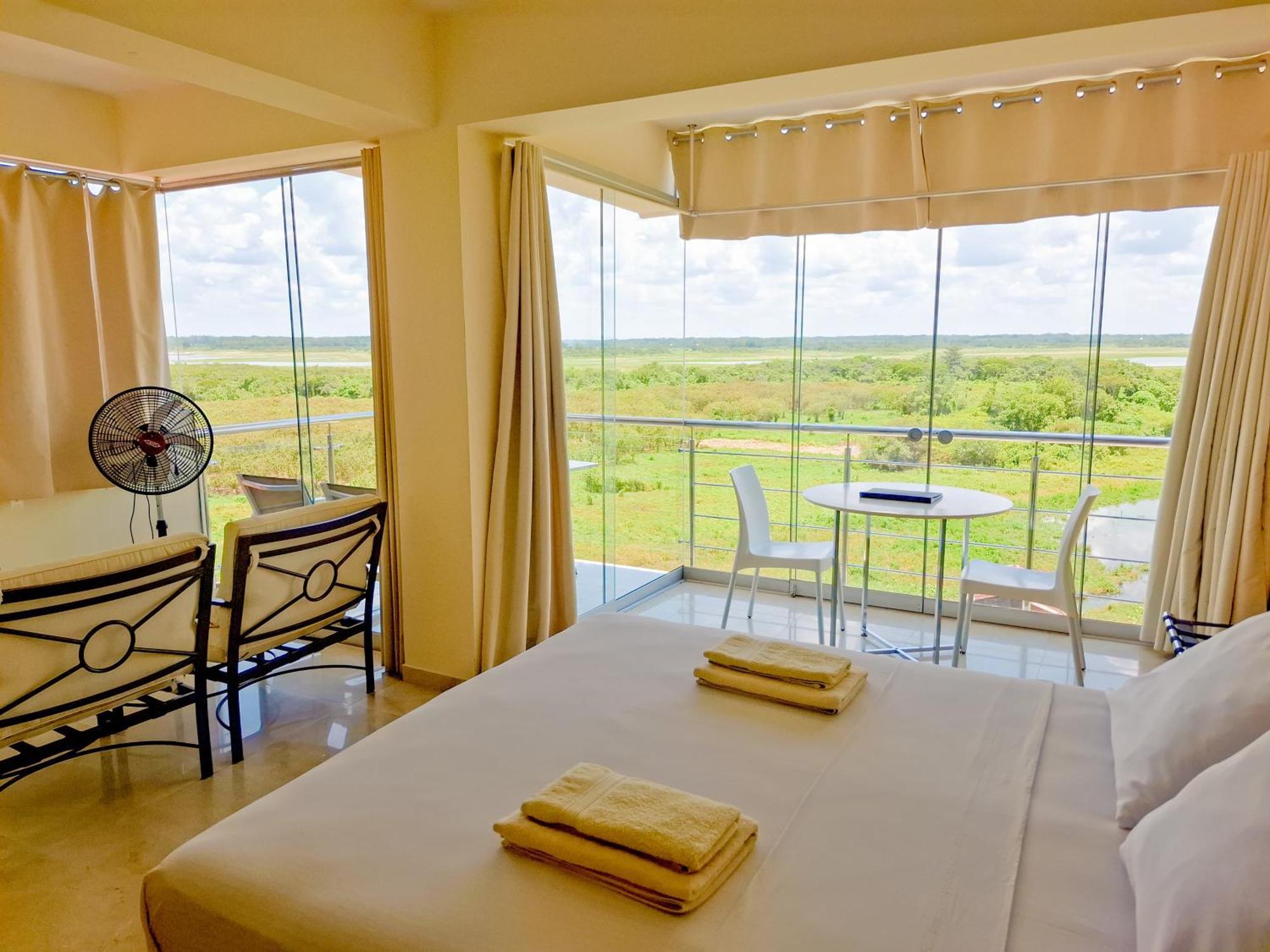 Boulevard 251 Riverside Apartments Iquitos Exterior photo